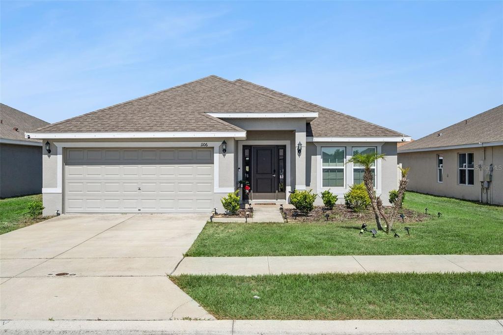 Photo of 1106 Citrus Landings Boulevard, Davenport, FL 33837 (MLS # O6422698)