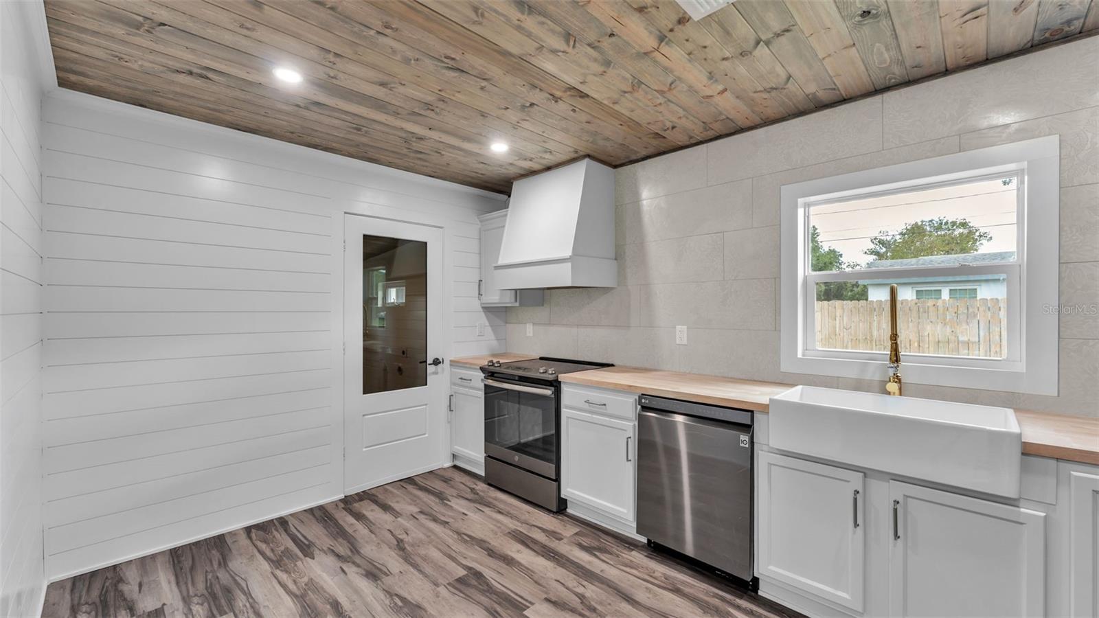 AUBURNDALE LAKESIDE PARK - Residential