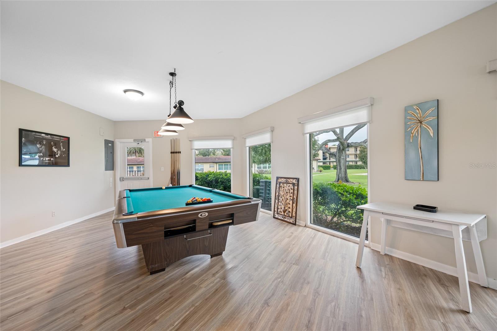 VILLAS CAPRI CONDO - Residential