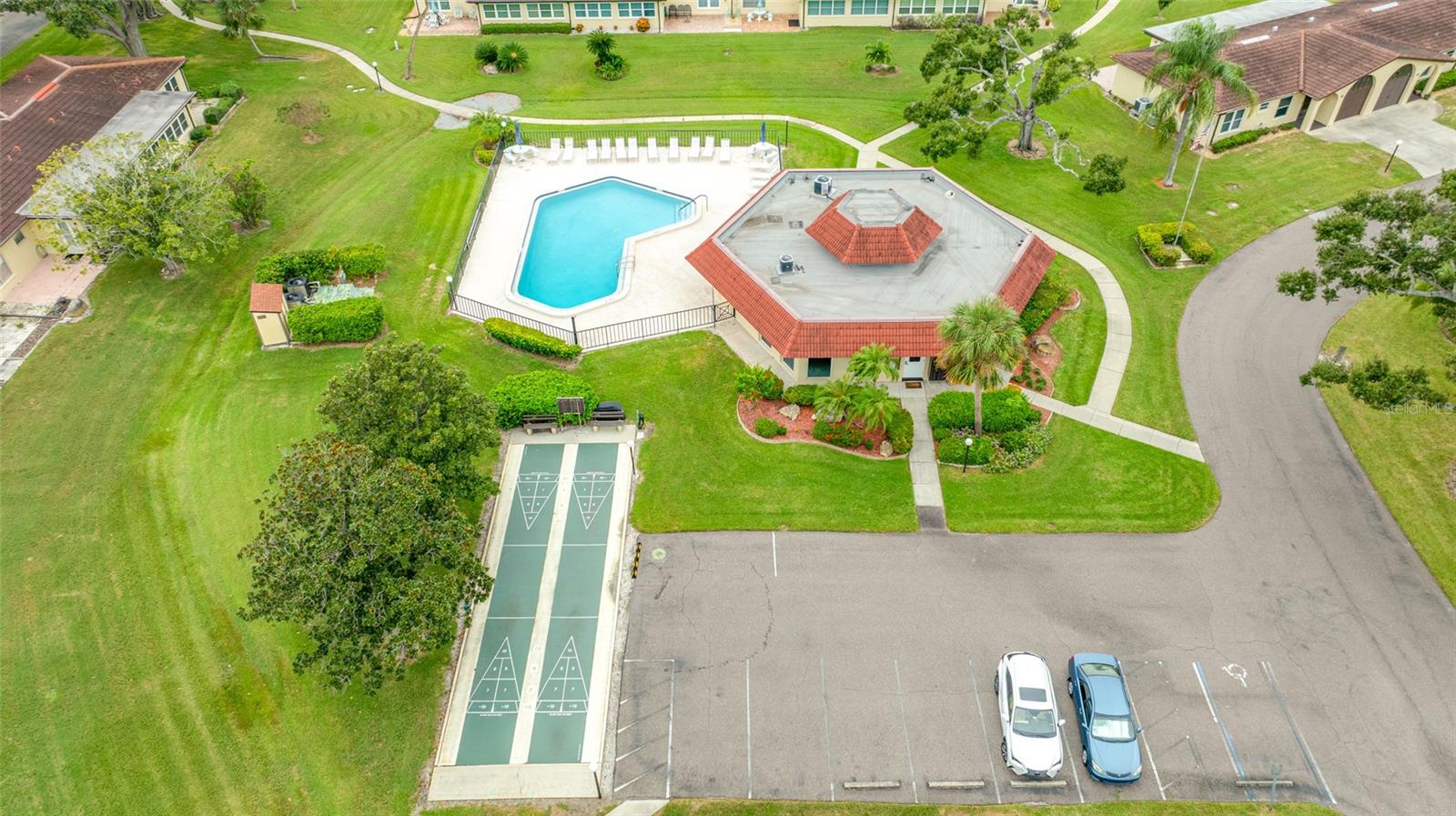 VILLAS CAPRI CONDO - Residential