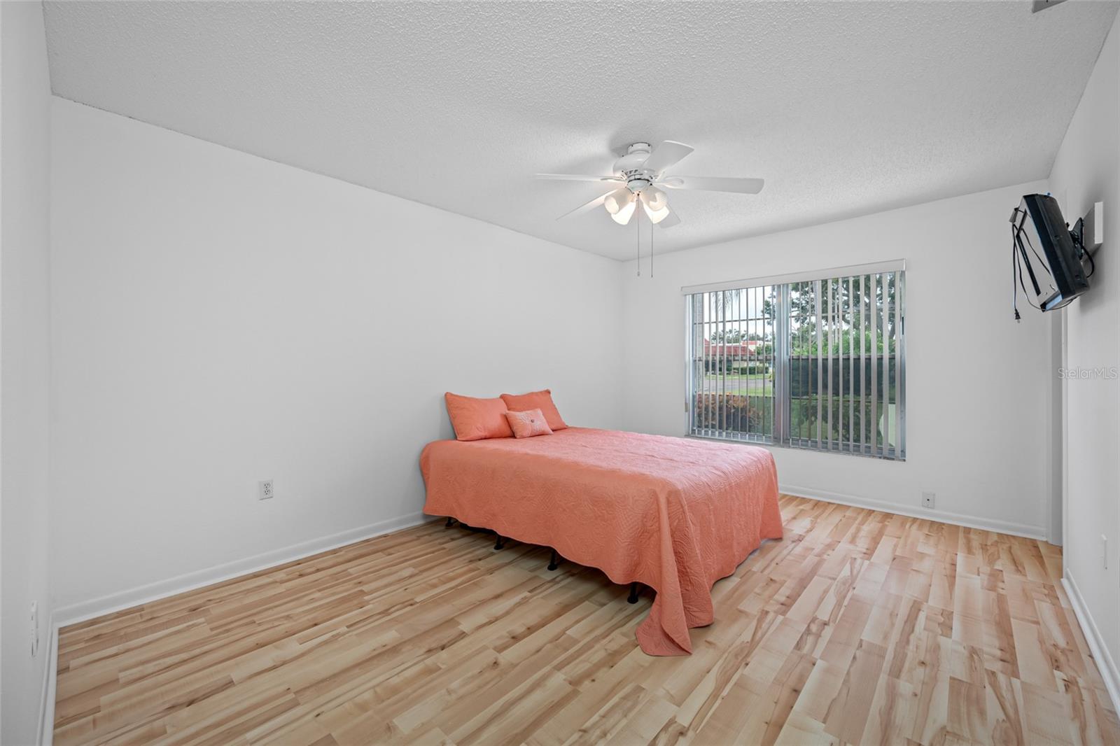 VILLAS CAPRI CONDO - Residential