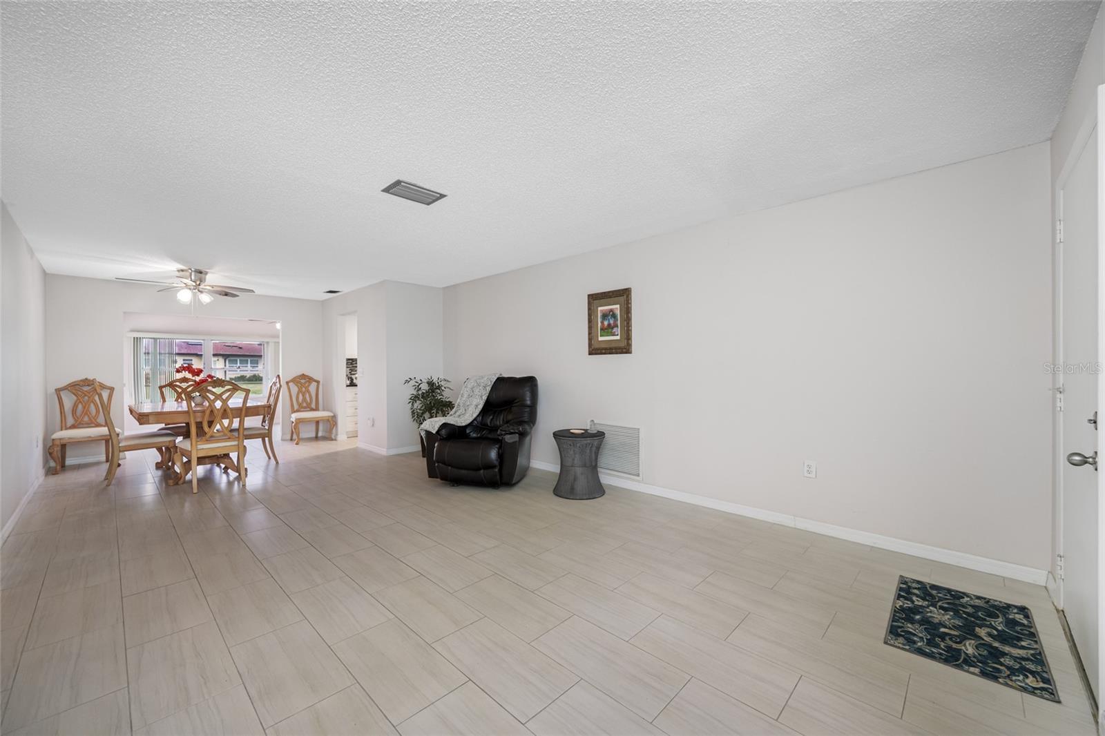 VILLAS CAPRI CONDO - Residential