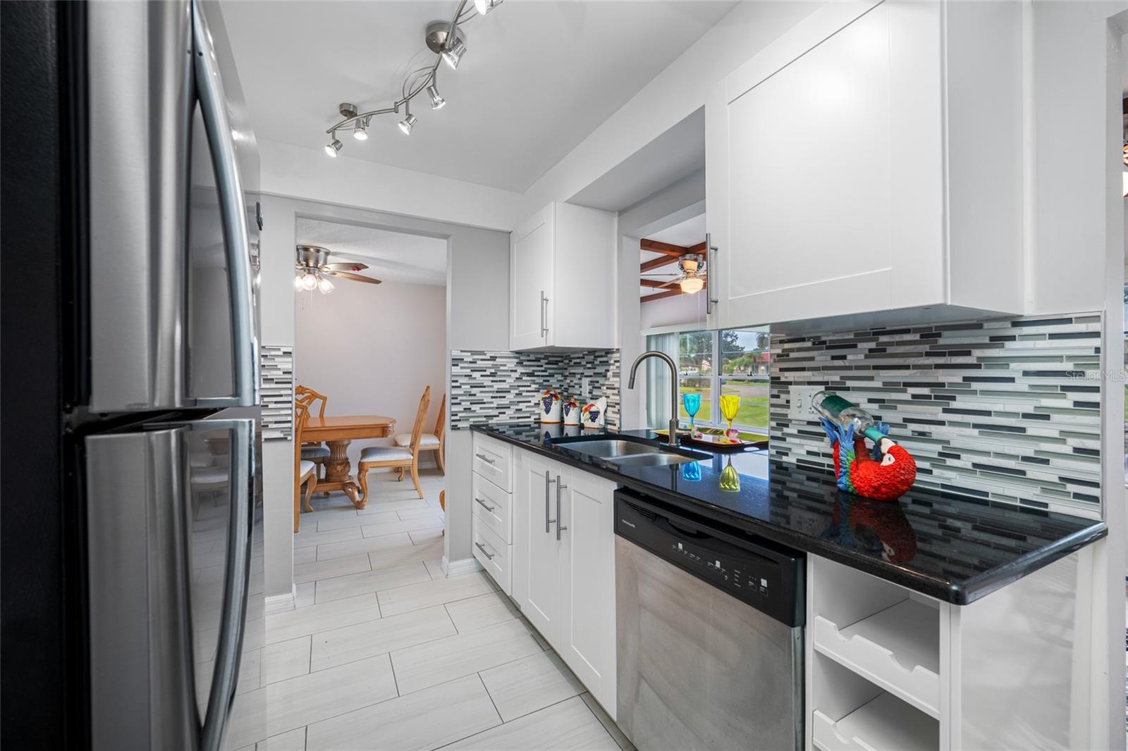 VILLAS CAPRI CONDO - Residential
