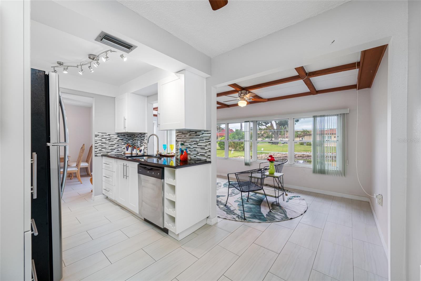 VILLAS CAPRI CONDO - Residential