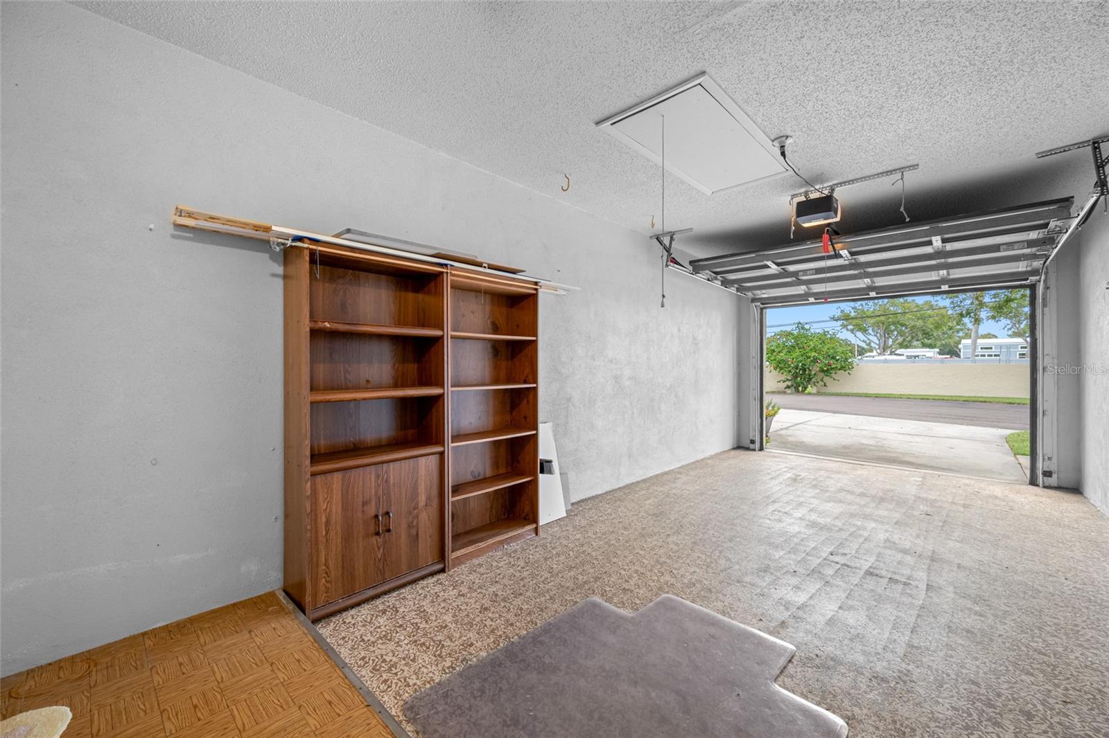 VILLAS CAPRI CONDO - Residential