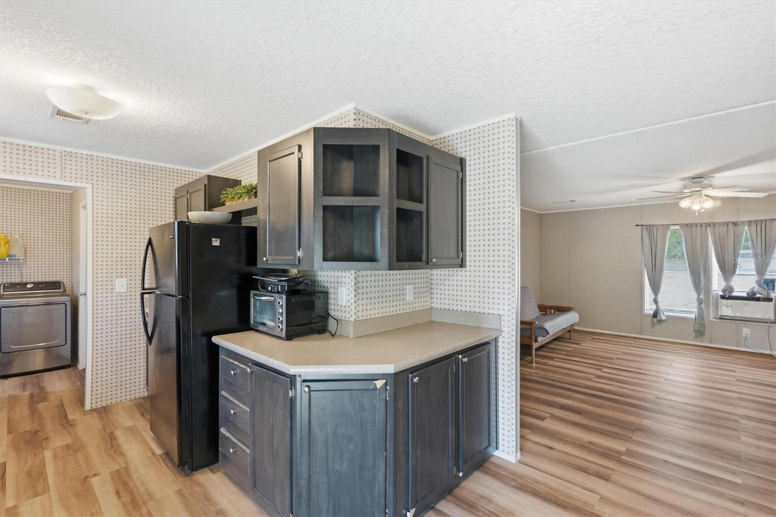 UNIVERSITY ESTATES 205 206 - Residential
