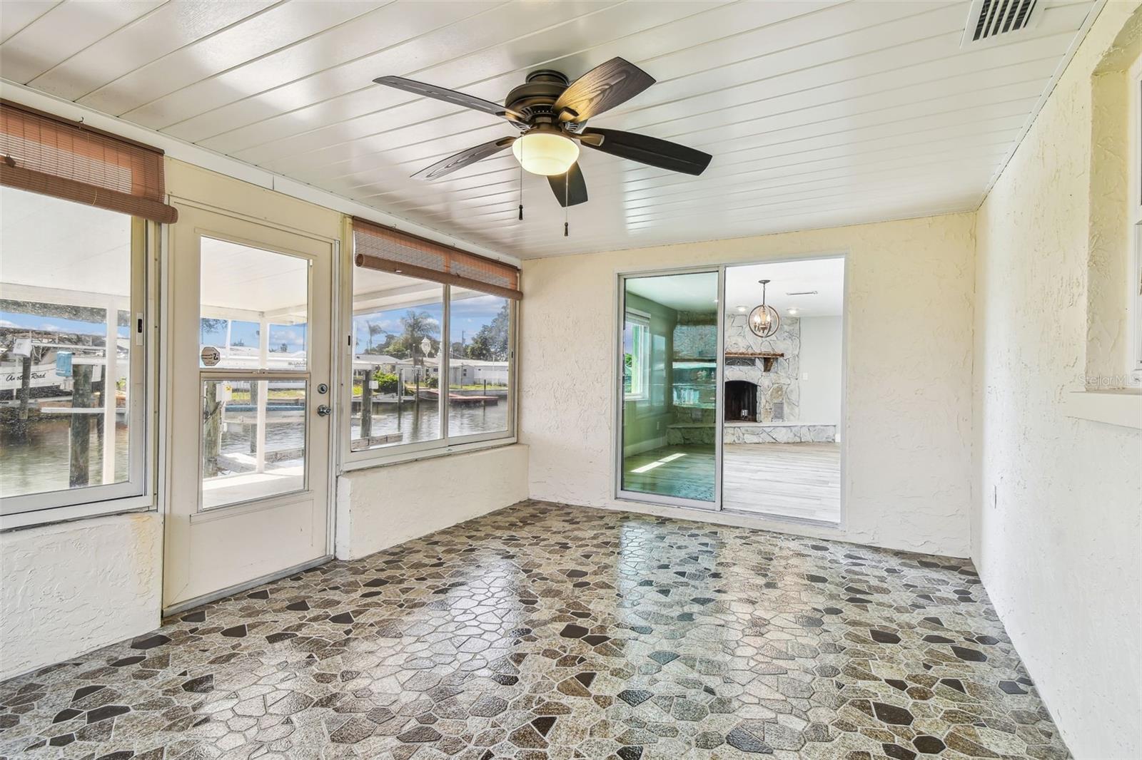 HUDSON BEACH ESTATES UN 3 ADD 1 - Residential Lease
