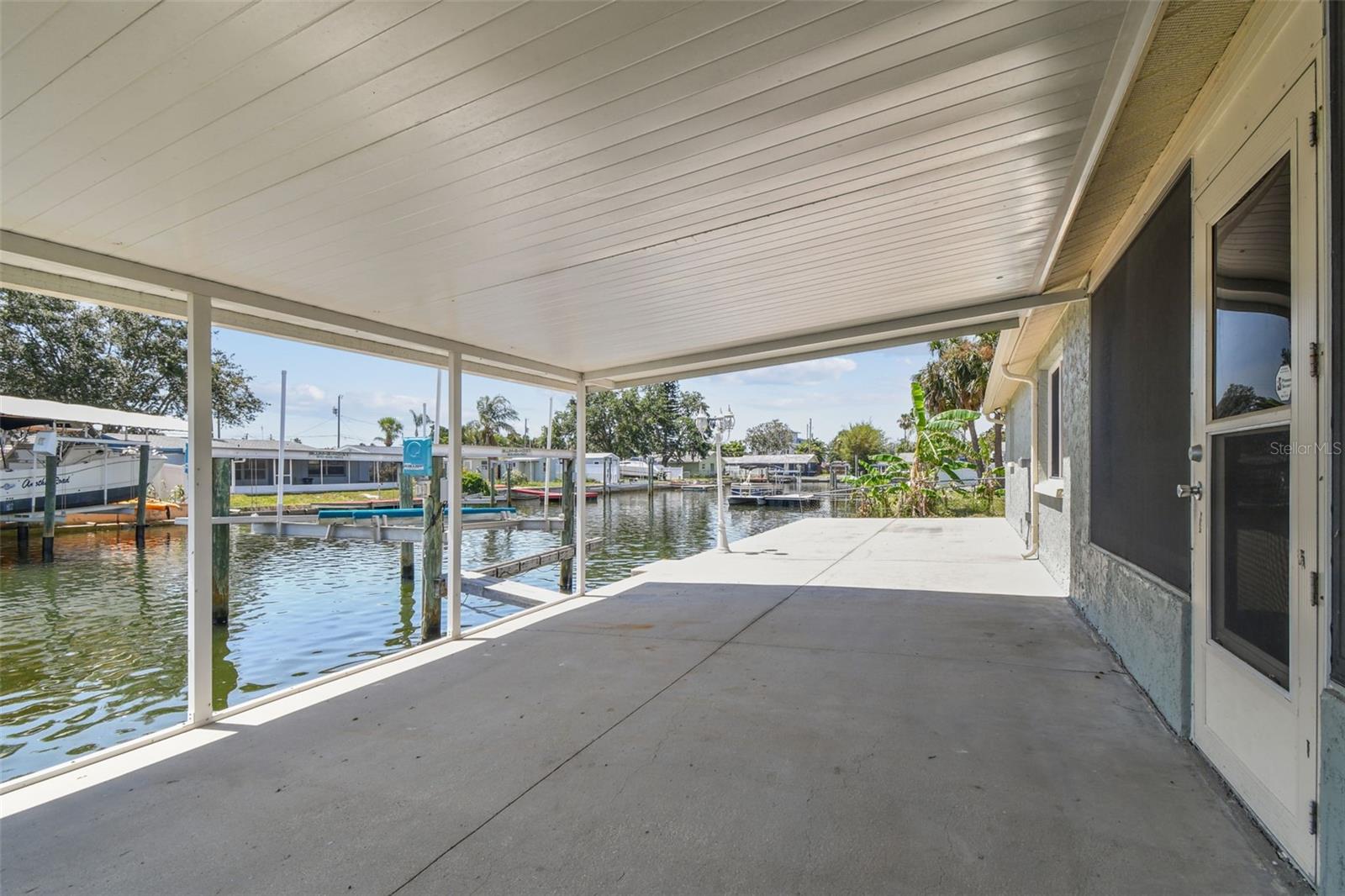 HUDSON BEACH ESTATES UN 3 ADD 1 - Residential Lease