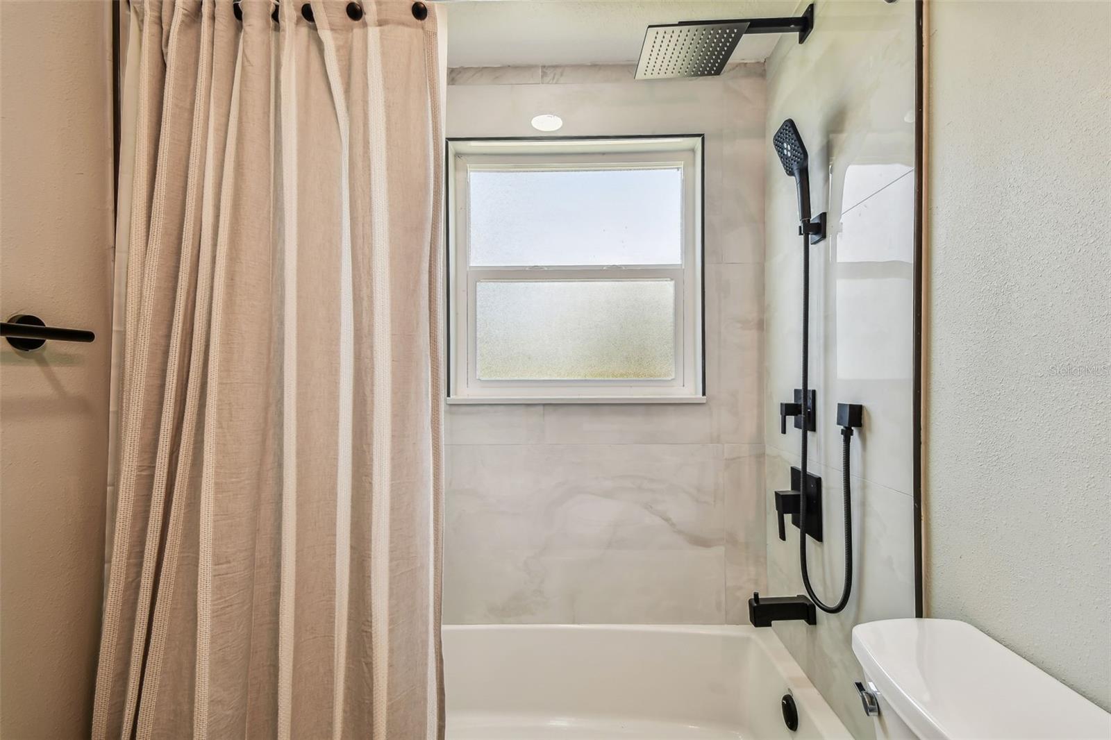 HUDSON BEACH ESTATES UN 3 ADD 1 - Residential Lease
