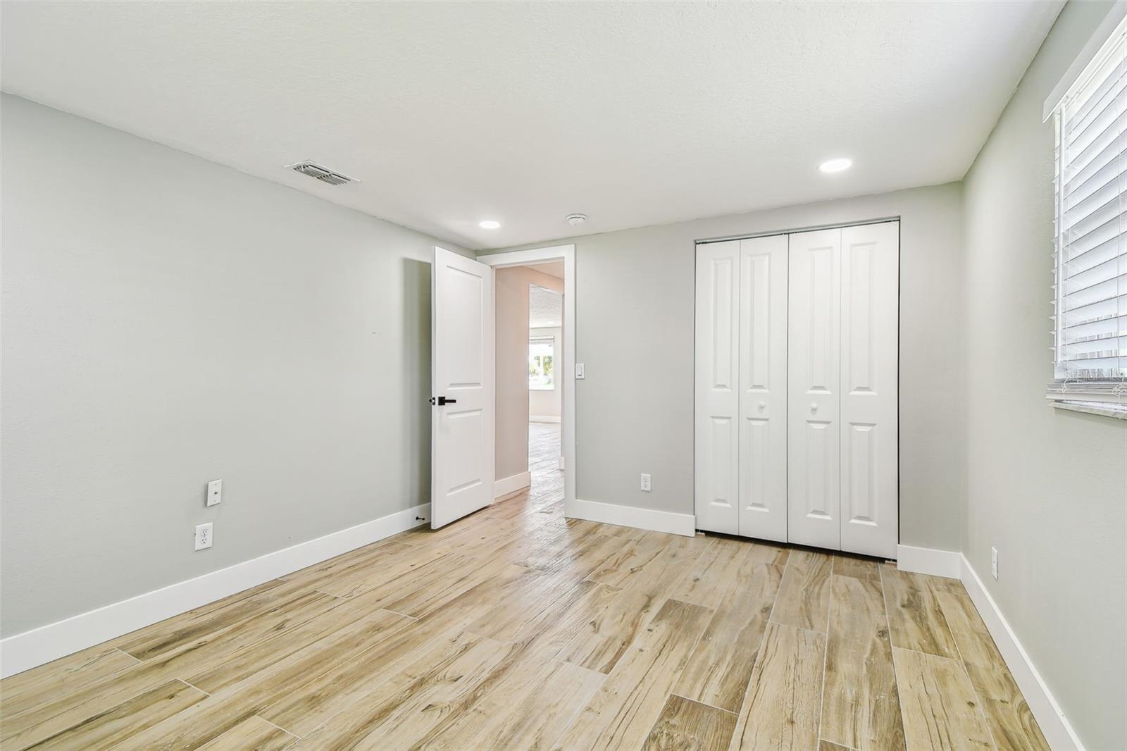 HUDSON BEACH ESTATES UN 3 ADD 1 - Residential Lease