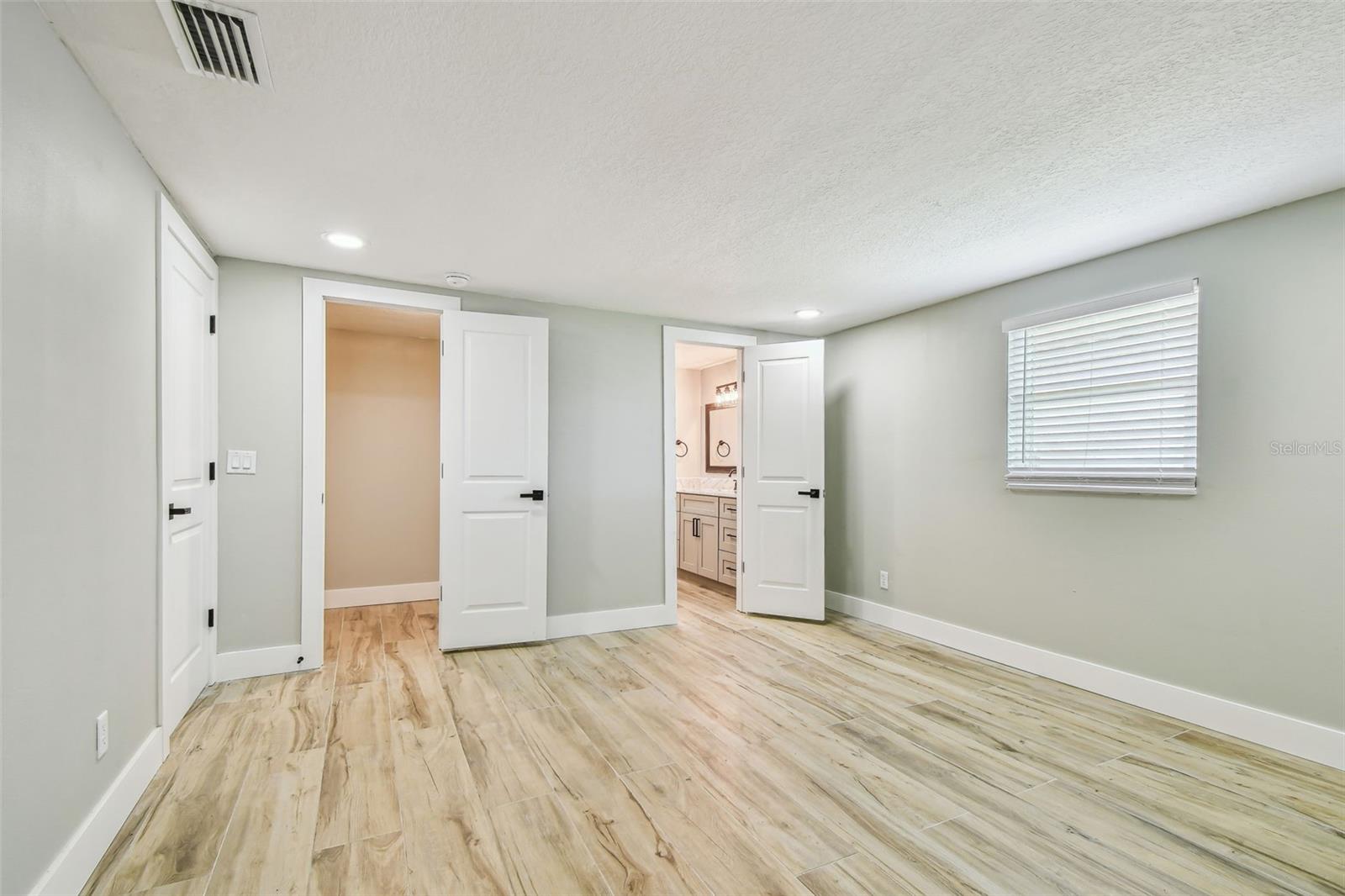 HUDSON BEACH ESTATES UN 3 ADD 1 - Residential Lease
