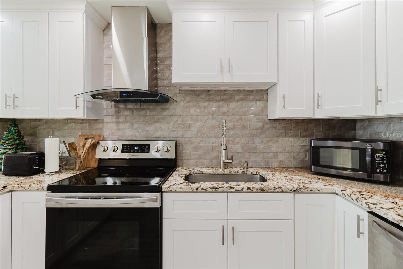 51 ISLAND WAY CONDO - Residential