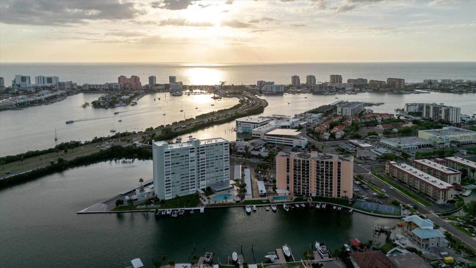 51 ISLAND WAY CONDO - Residential