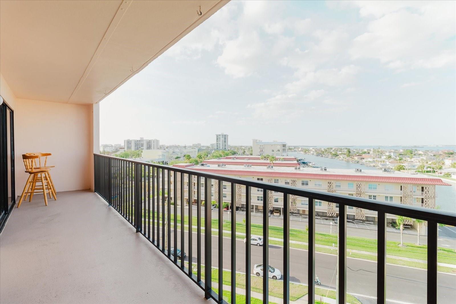 51 ISLAND WAY CONDO - Residential