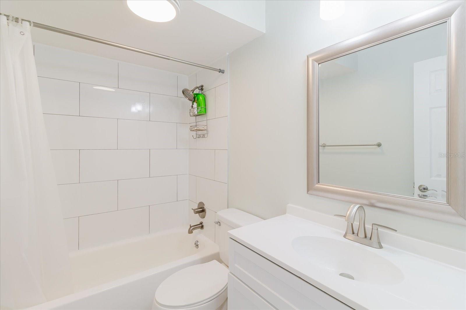 51 ISLAND WAY CONDO - Residential