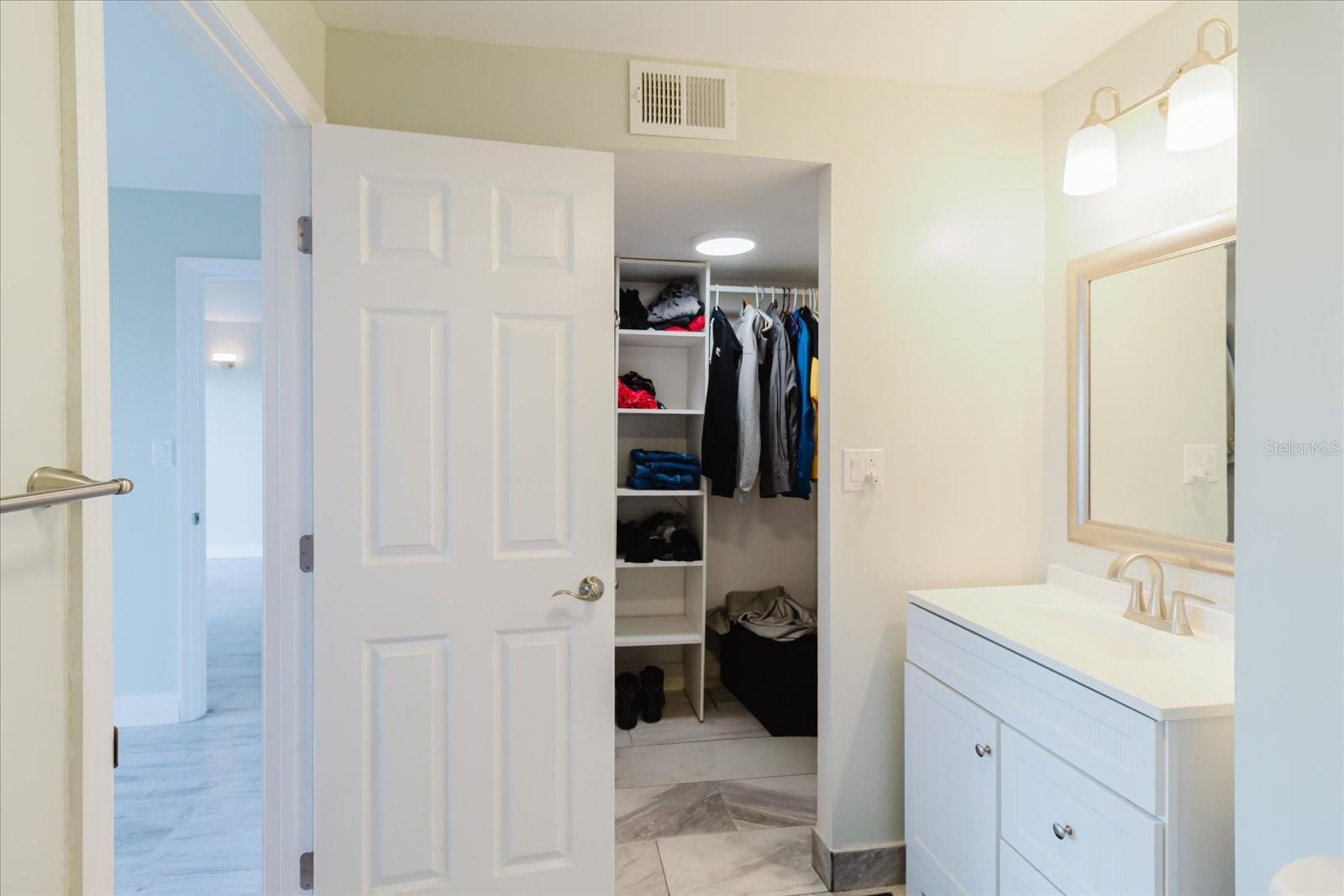 51 ISLAND WAY CONDO - Residential