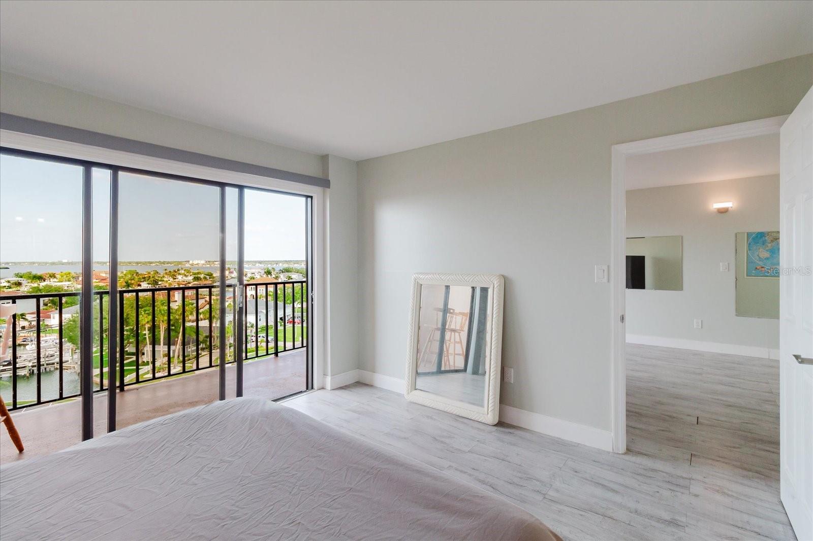 51 ISLAND WAY CONDO - Residential