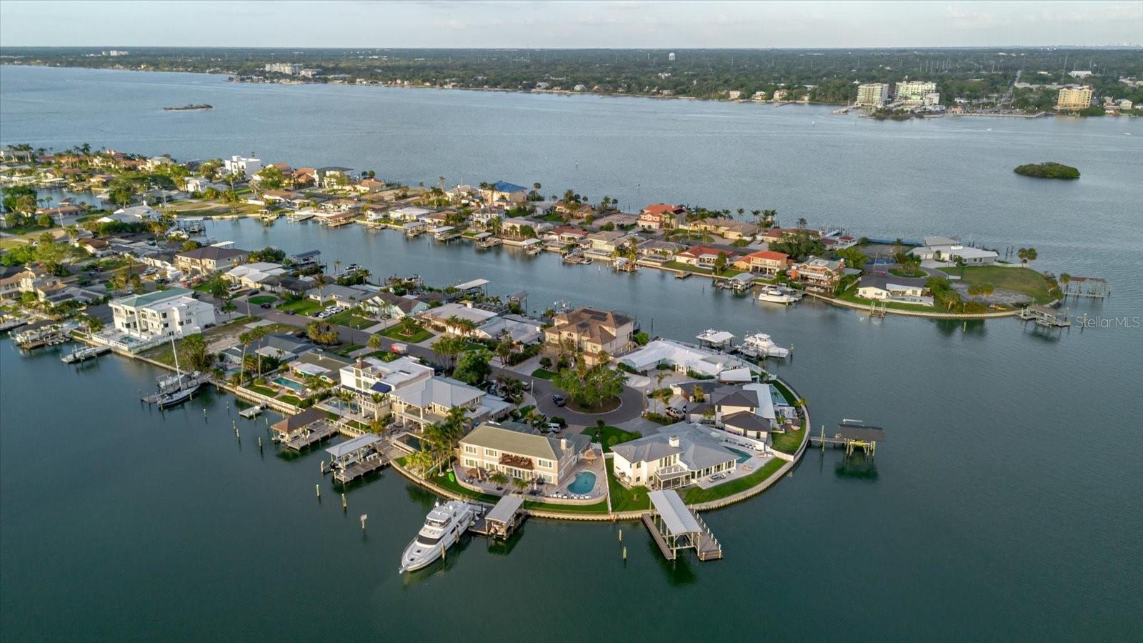 51 ISLAND WAY CONDO - Residential