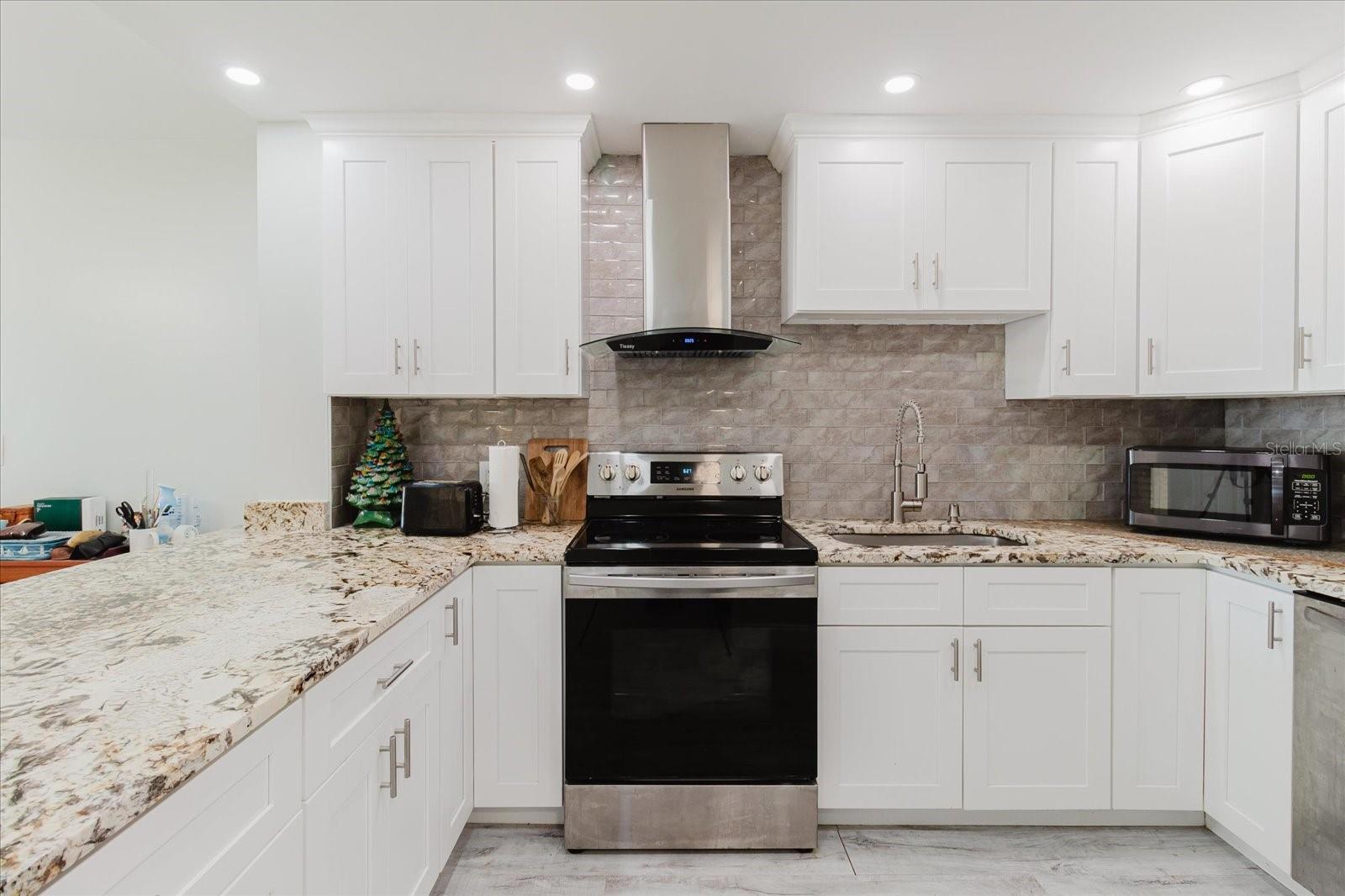 51 ISLAND WAY CONDO - Residential