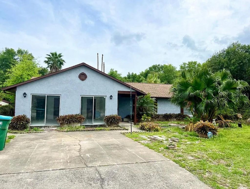 Photo of 547 Lino Court, Deltona, FL 32725 (MLS # O6392893)