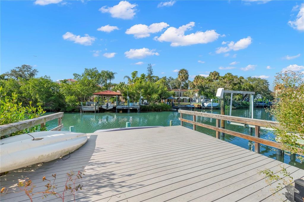 Photo of 415 S Shore Crest Drive, Tampa, FL 33609 (MLS # TB8450165)