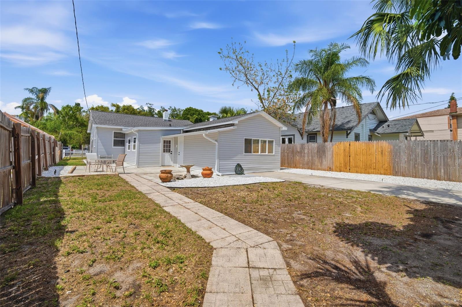 INTER BAY - Residential
