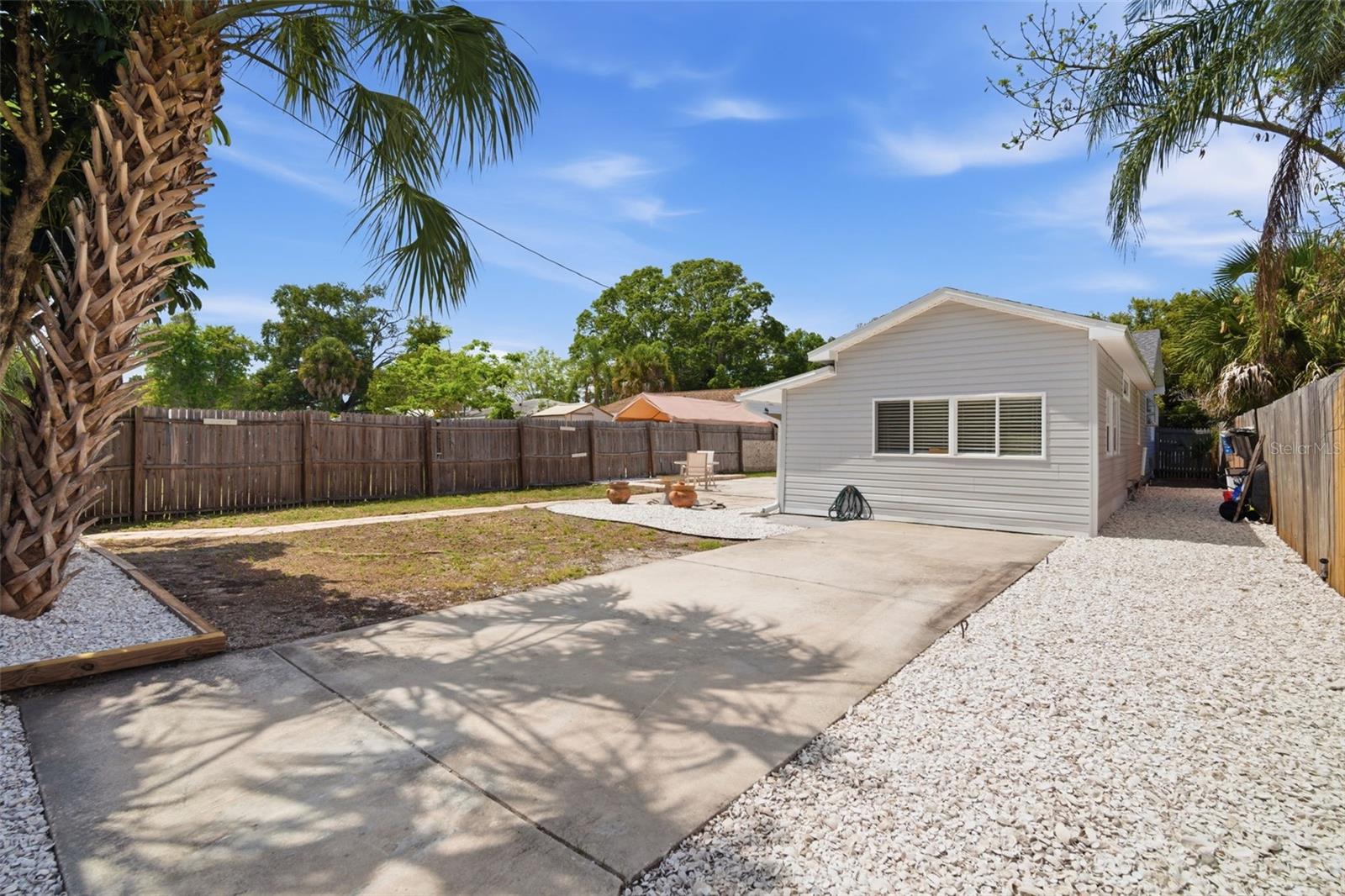 INTER BAY - Residential