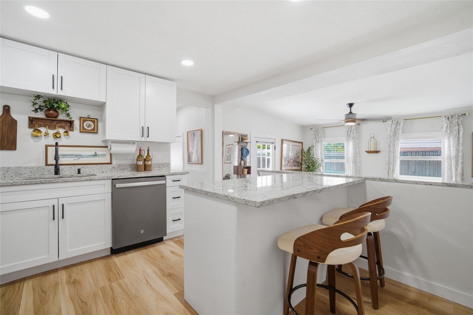 INTER BAY - Residential