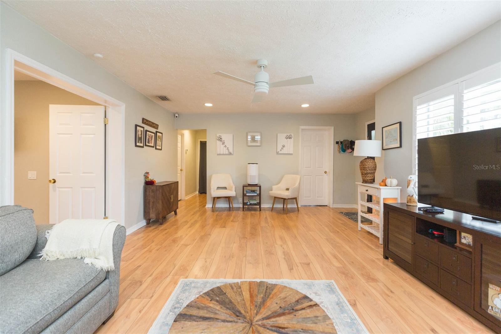 OAKELLARS - Residential