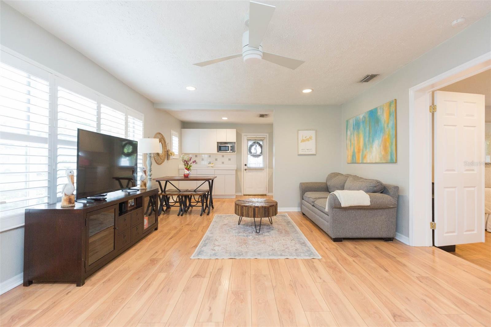 OAKELLARS - Residential