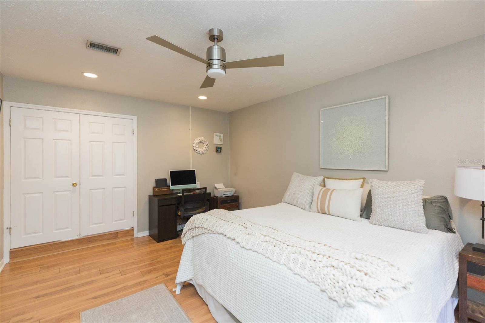 OAKELLARS - Residential