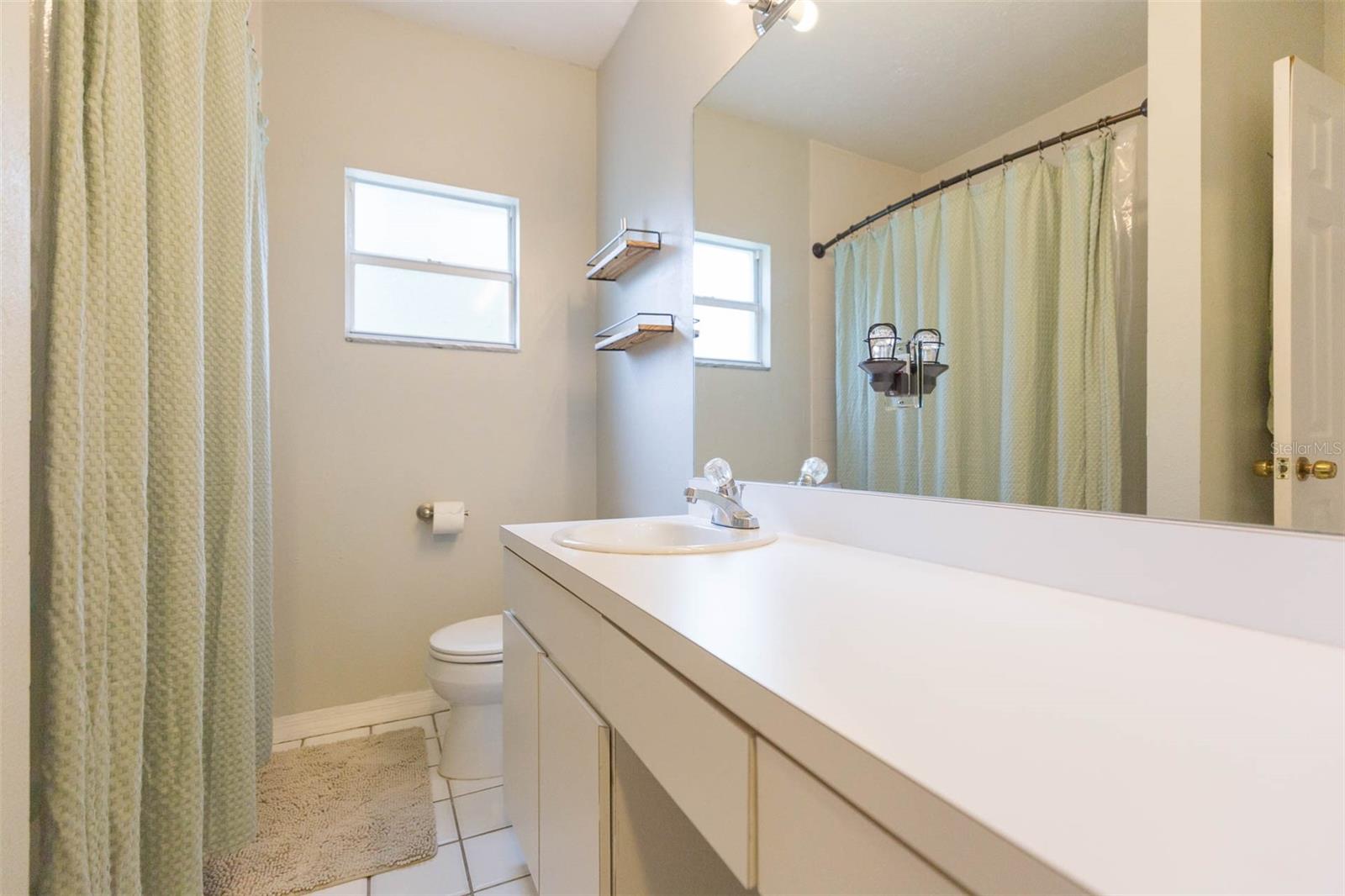 OAKELLARS - Residential