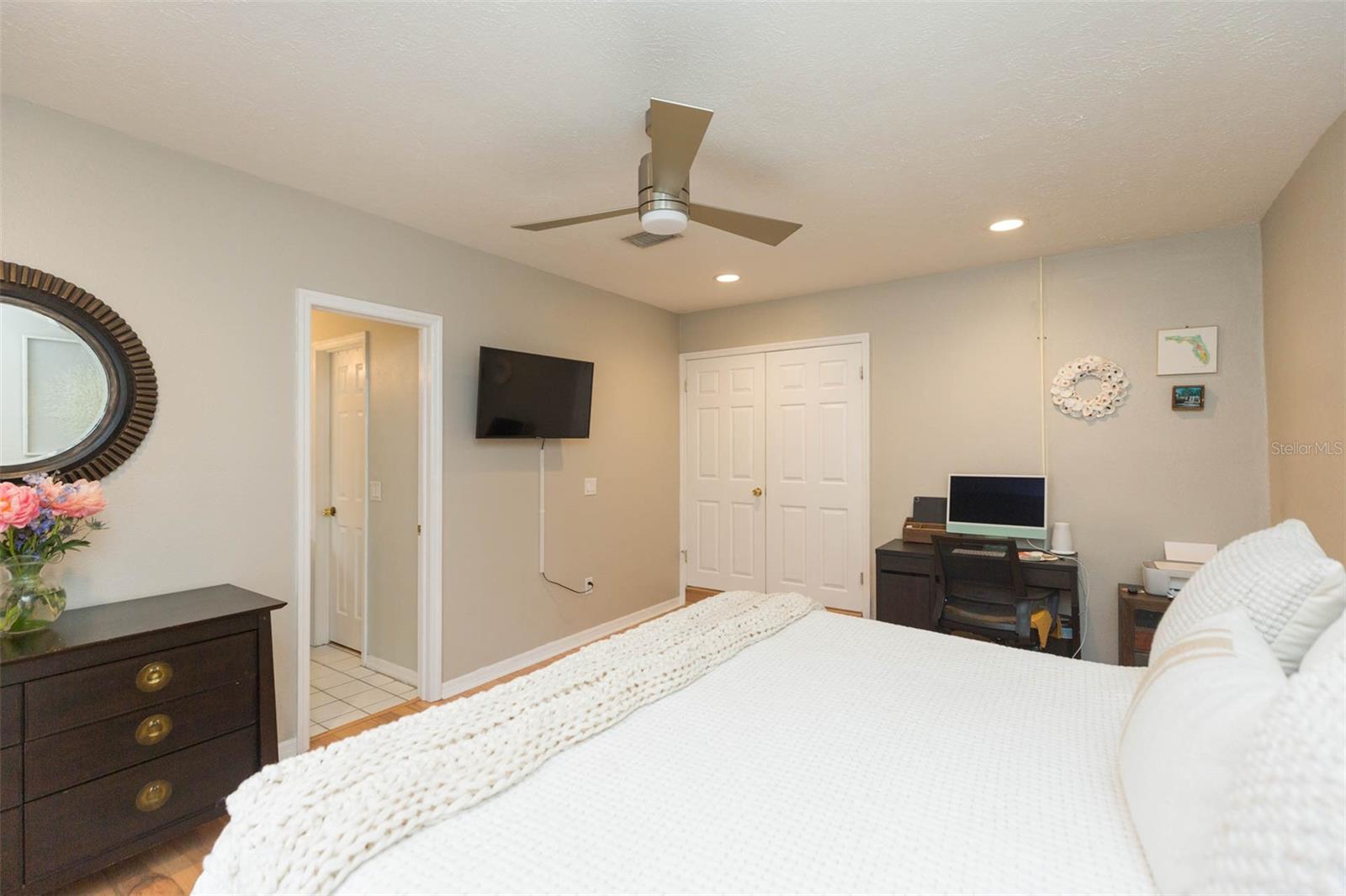 OAKELLARS - Residential