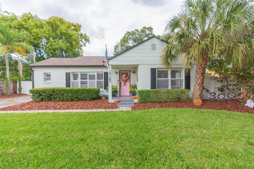 **NO FLOOD INSURANCE REQUIRED**AMERICAN HOME SHIELD: SHIELD ESSENTIALS HOME WARRANTY INCLUDED FOR 1 YEAR**Located in beautiful South Tampa, this one story home puts you right in the middle of some of the most amazing hot spots in Tampa. 1/2 mile from the breath taking Bayshore Boulevard, a little over 1 mile to Ballast Point Park, 4 miles from Hyde Park Village and surrounded by some of the best shops, restaurants and coffee shops Tampa offers! 3 rooms and 2 full bathrooms have you with the space you need to enjoy the prime location with maximum comfort. Hard floors, tile and vinyl plank, throughout the home make for easy cleaning, great look and promote allergy free indoor environment. A cute and shaded tiled pad in the back yard provides a great spot for grilling and enjoying the Florida weather with your favorite beverage. Few homes offer the location, comfort and value this one does so don't delay, call or text for a showing! *Warranty must be on the original offer contract in order for it to be included*