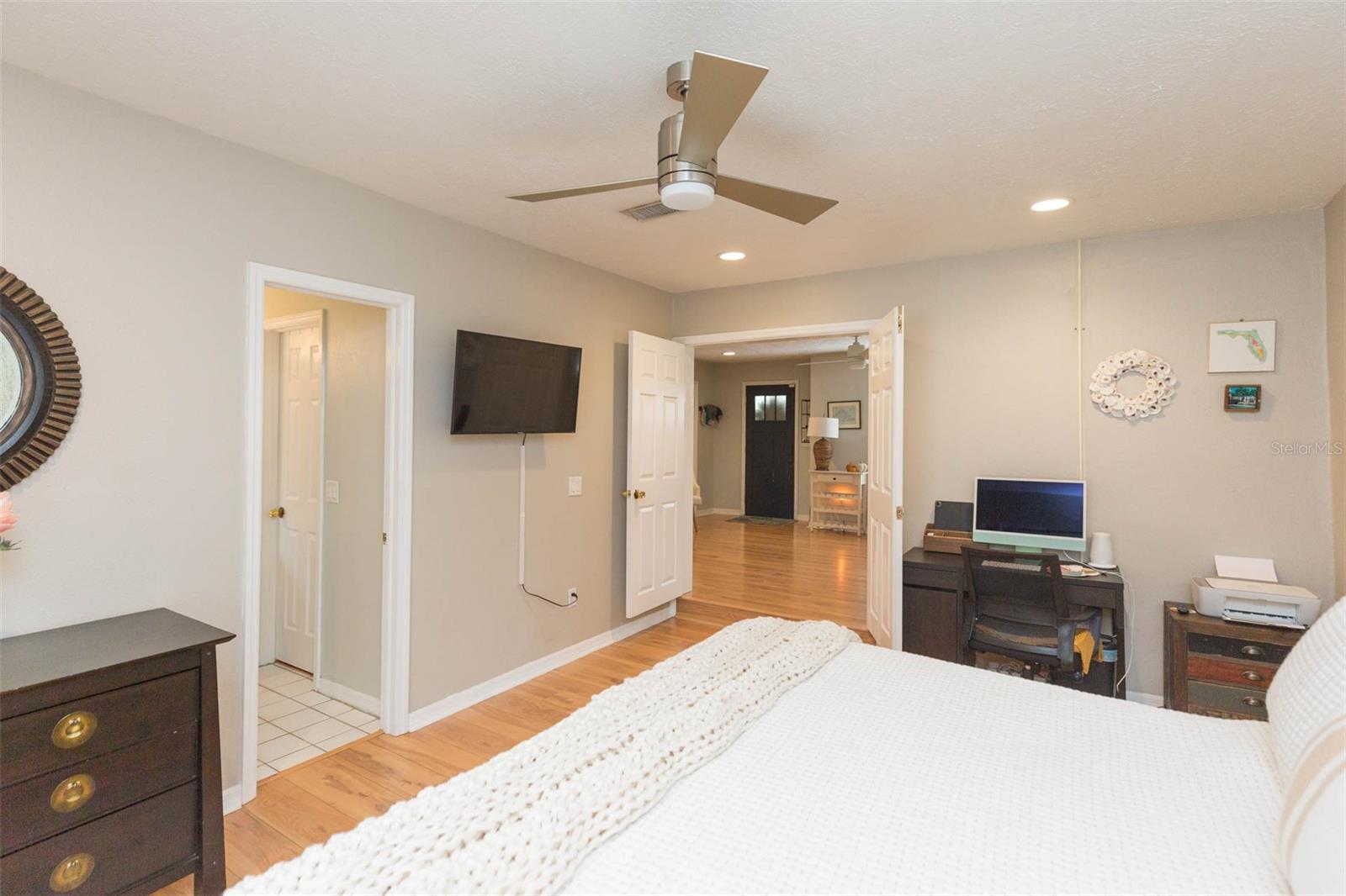 OAKELLARS - Residential