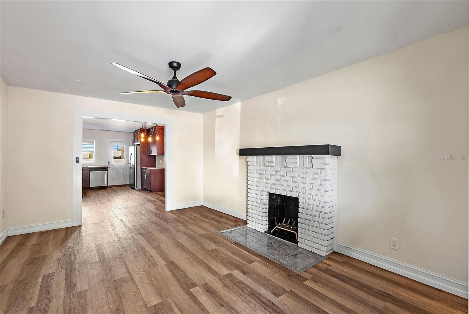 OGLE SUB - Residential Lease