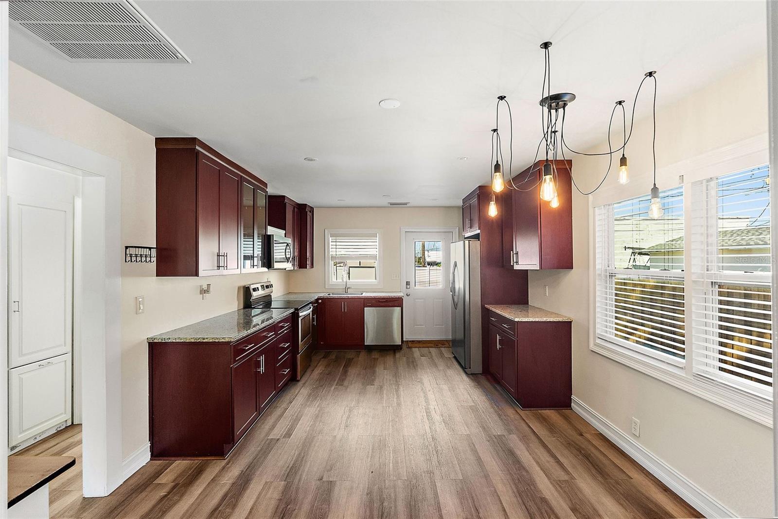 OGLE SUB - Residential Lease