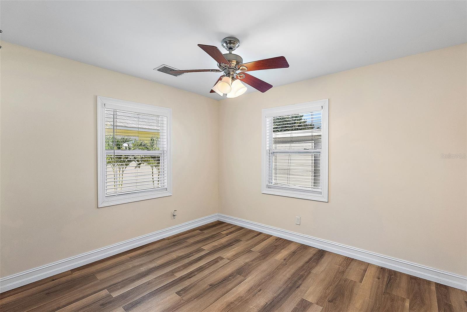 OGLE SUB - Residential Lease