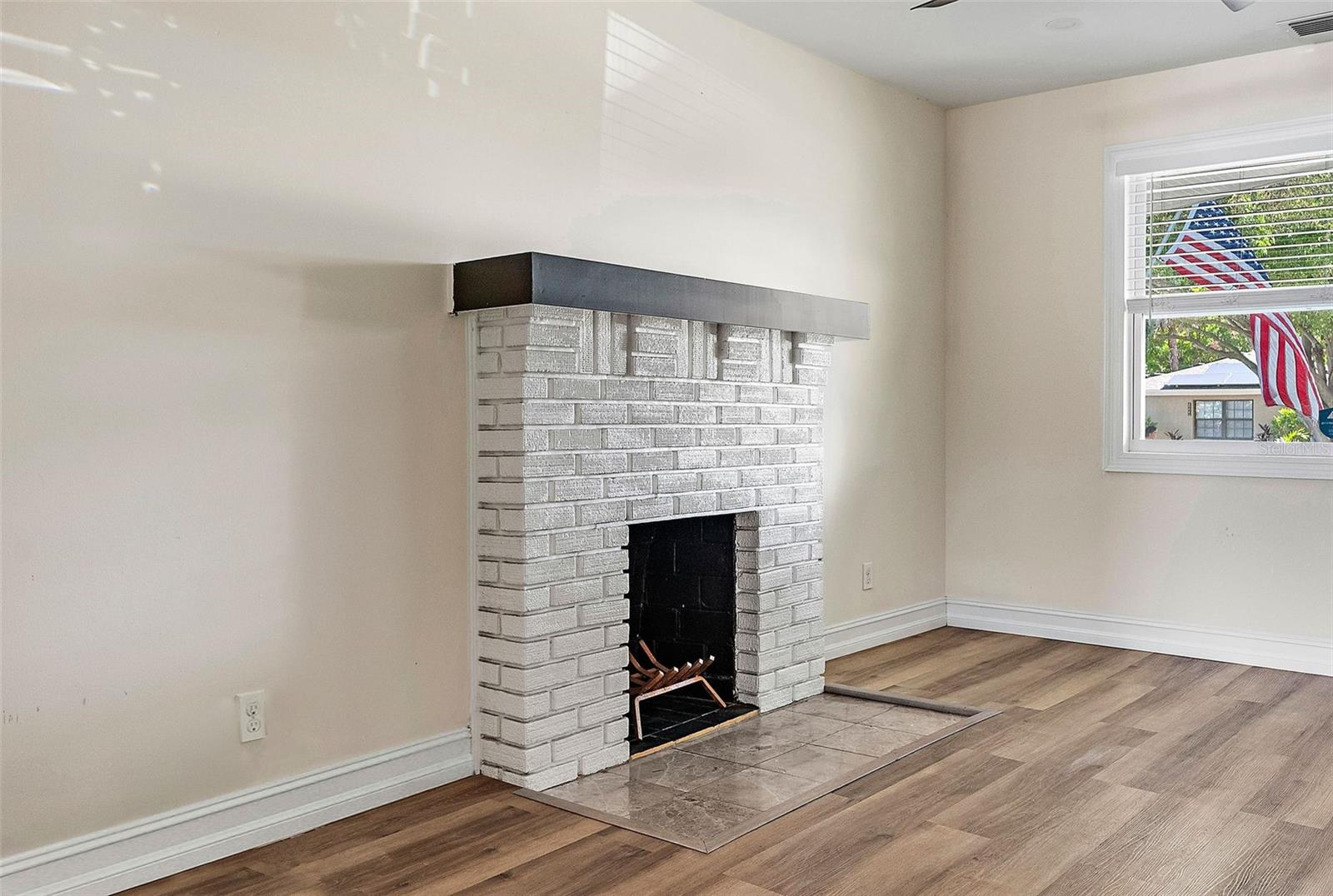 OGLE SUB - Residential Lease