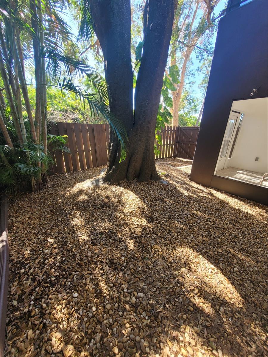 VILLAGE LAKE CONDO - Residential