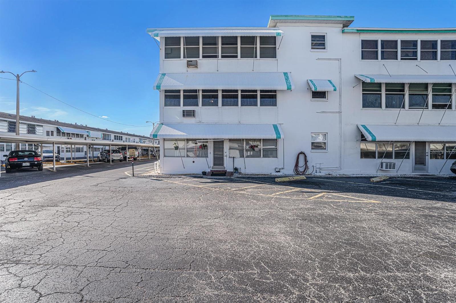 TOWN APTS CONDO - Residential