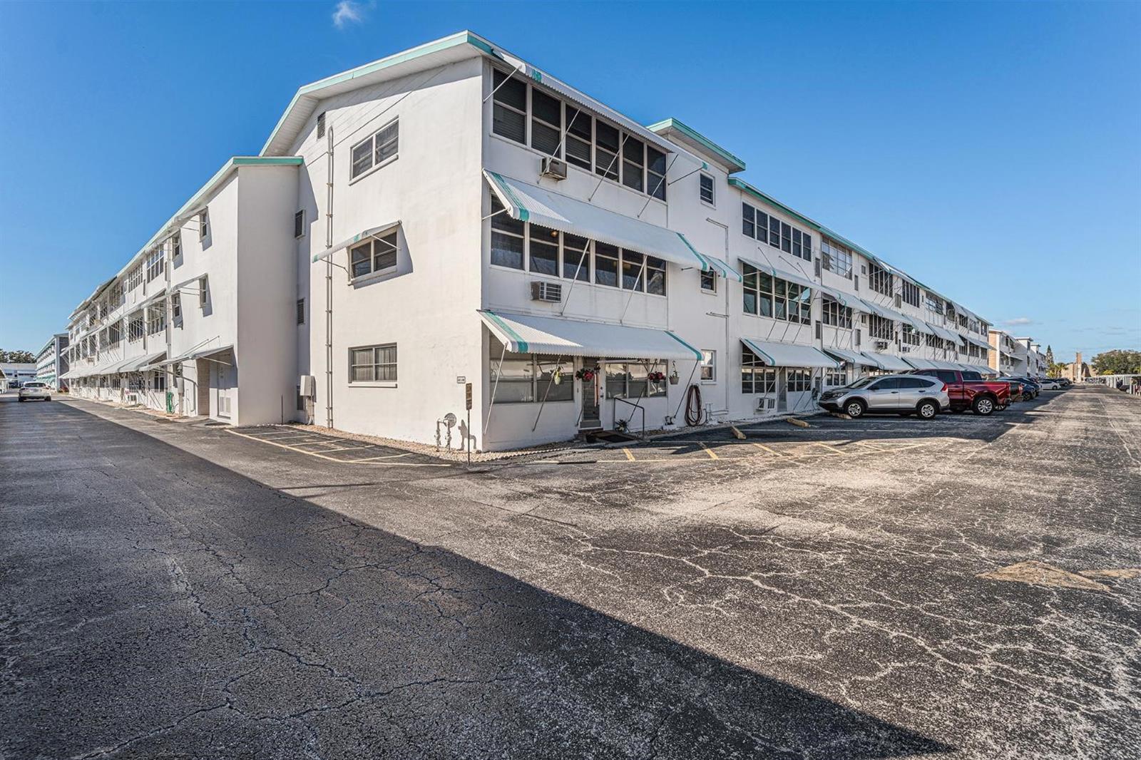 TOWN APTS CONDO - Residential