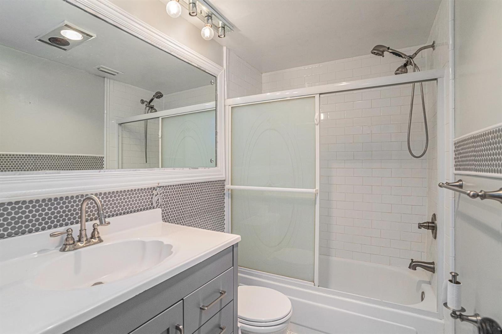 TOWN APTS CONDO - Residential