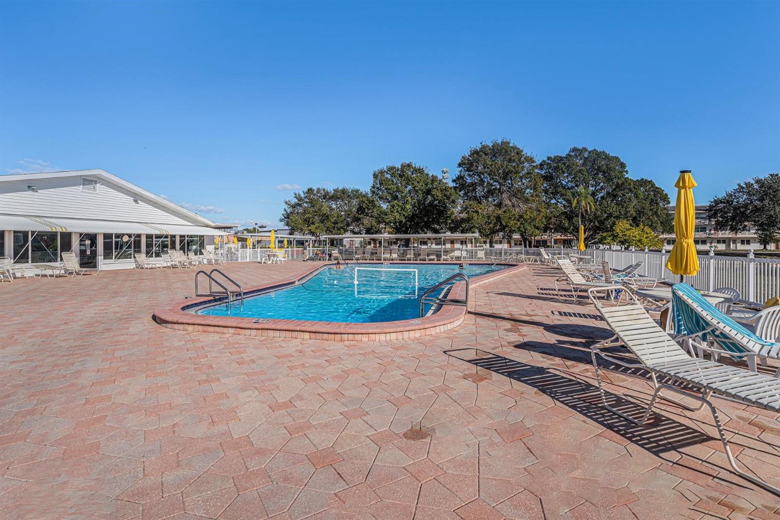 TOWN APTS CONDO - Residential