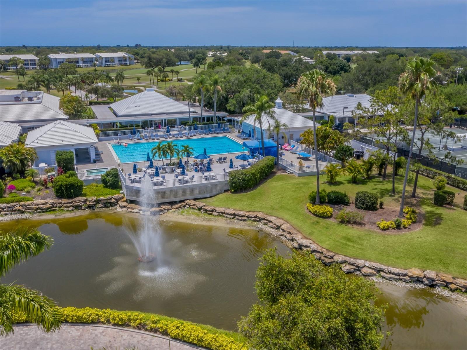 CLUBSIDE VILLAS - Residential