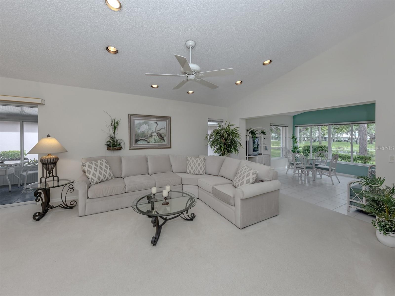 CLUBSIDE VILLAS - Residential