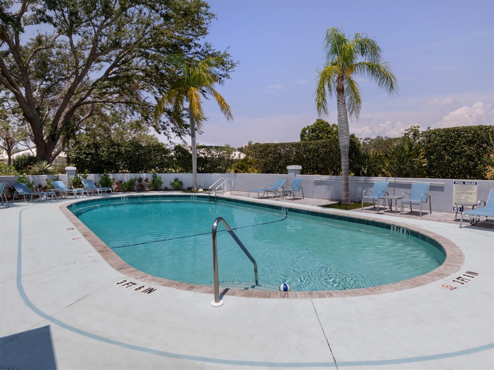 CLUBSIDE VILLAS - Residential