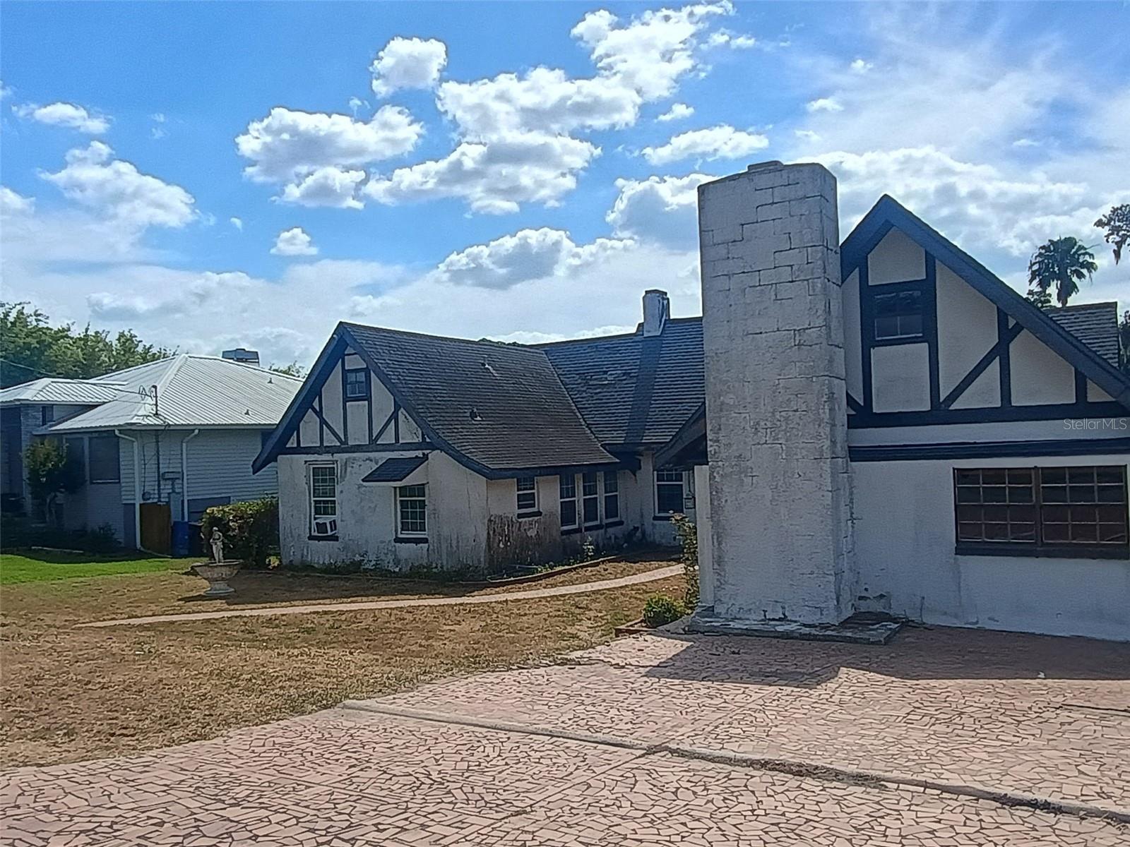 2603 E LAKE HARTRIDGE DRIVE