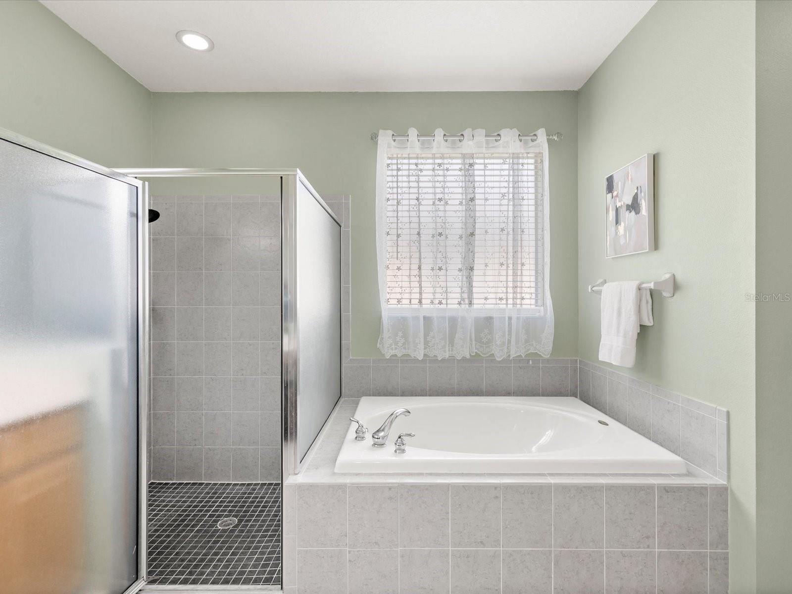 TRINITY WEST - Residential