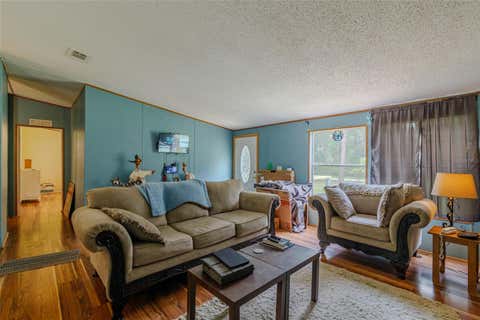 Tiny photo for 19050 NE 3rd Court, Citra, FL 32113 (MLS # A4698315)